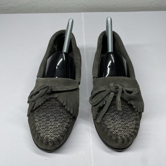 Minnetonka Size 7 Gray Tweed Kitty Moccasin Suede Leather Fringe Rubber Sole - Picture 3 of 9